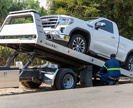 Benefits of Our Flatbed Towing